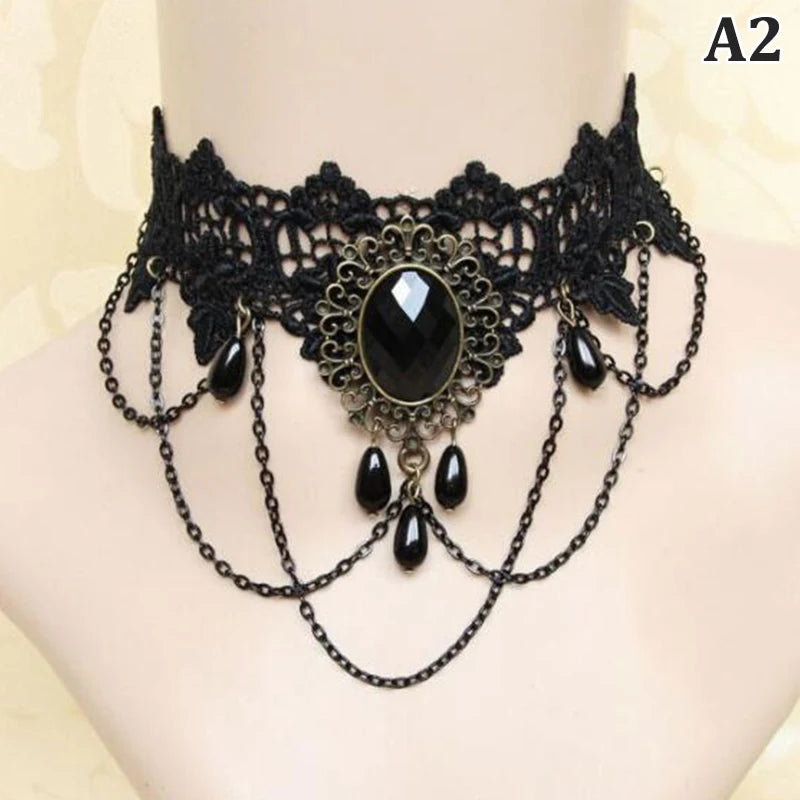 BEATRIX | LACE CHOKER NECKLACE