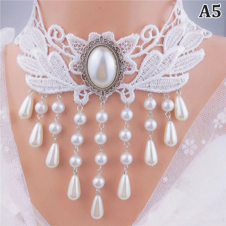 BEATRIX | LACE CHOKER NECKLACE