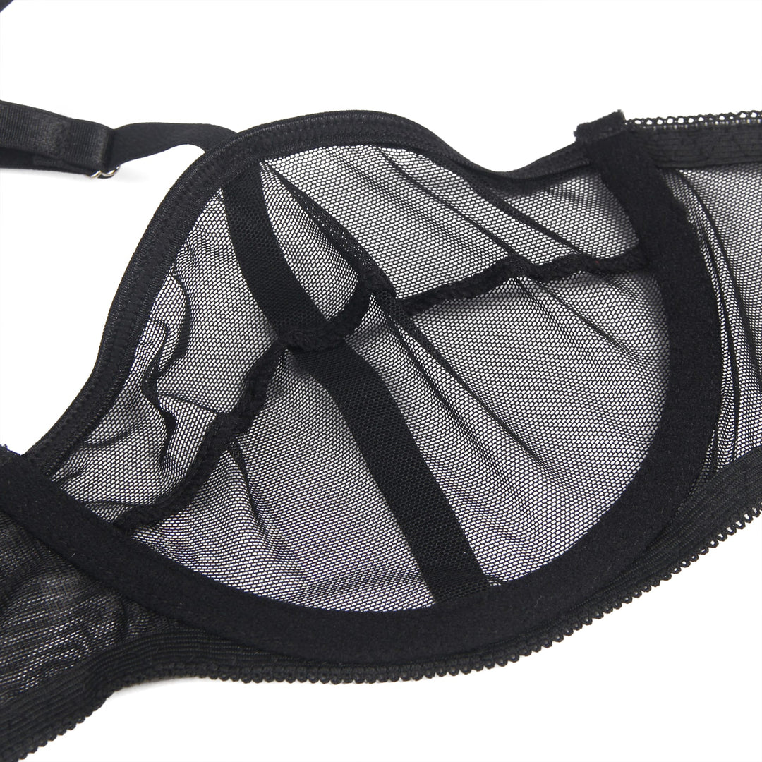 Close view of the YX868 mesh bra cup and strapping